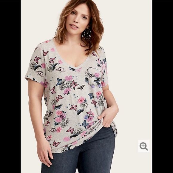 Torrid MULTI-COLOR BUTTERFLY PRINT KNIT POCKETTEE - Picture 1 of 5